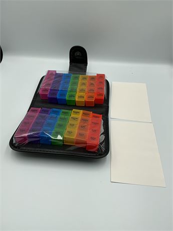 Weekly pills organizer case/wallet